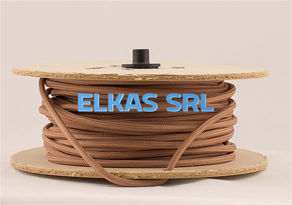 Nuestros cables cuentan con certificación. Además cuentan con un proceso de pegado que evita que se despelucen en su armado.